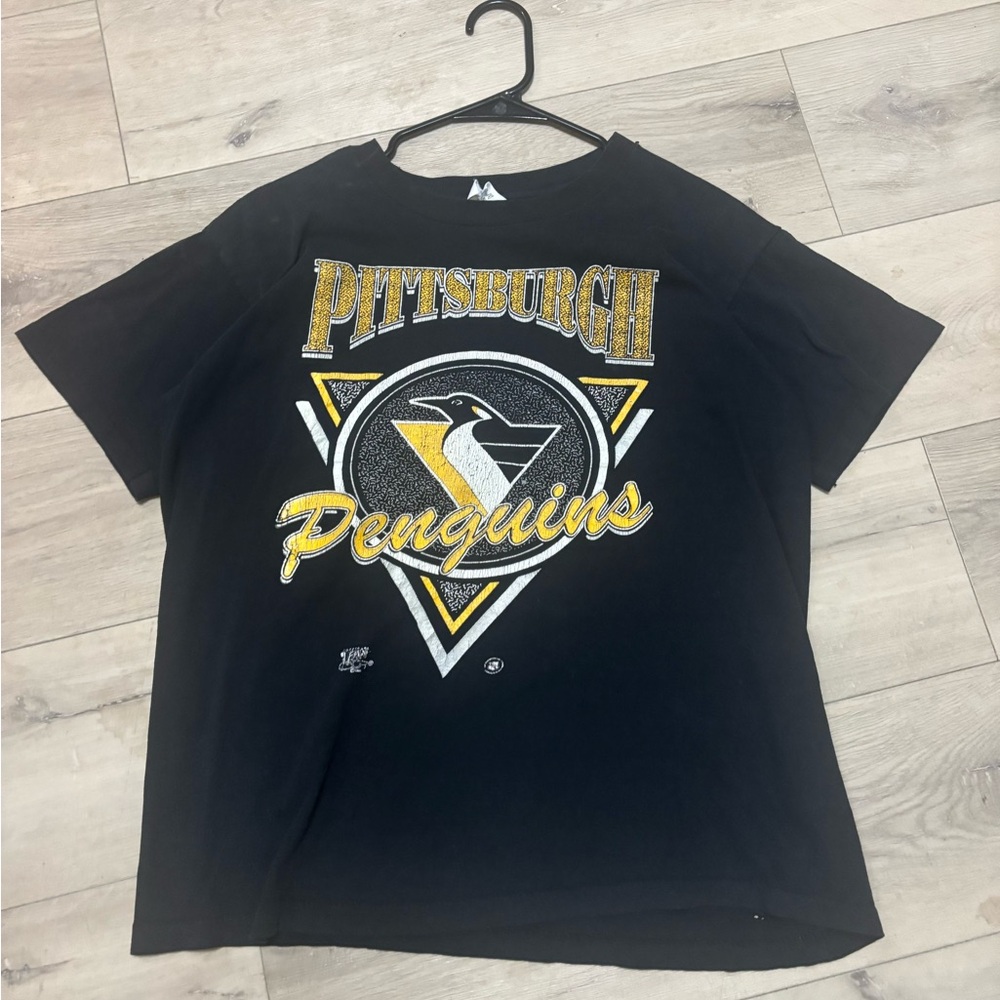 Offi Black and Gold Graphic Tee